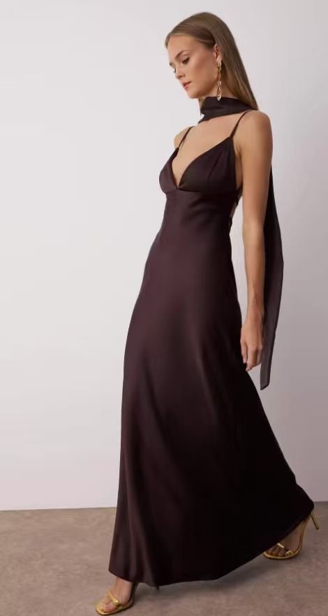 0079375f2ba423bae8d5b31e6aec32c9.jpg Brown graduation and evening style maxi dress with satin weave and shawl detail - Image 1
