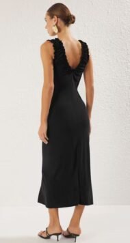 Black ruffle V-neck elastic maxi knit dress that fits the body - Image 2