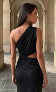 Women's one-shoulder dress, elegant with slit and detail - Image 3