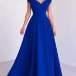 Women's long crepe dress with double collar and waist fastening, for special occasions