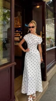 Women's dress with polka dot pattern and boat neckline - Image 2